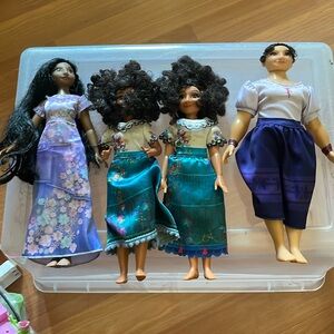 Disney Encanto Toys Gift Set Pack of 4 Dolls -